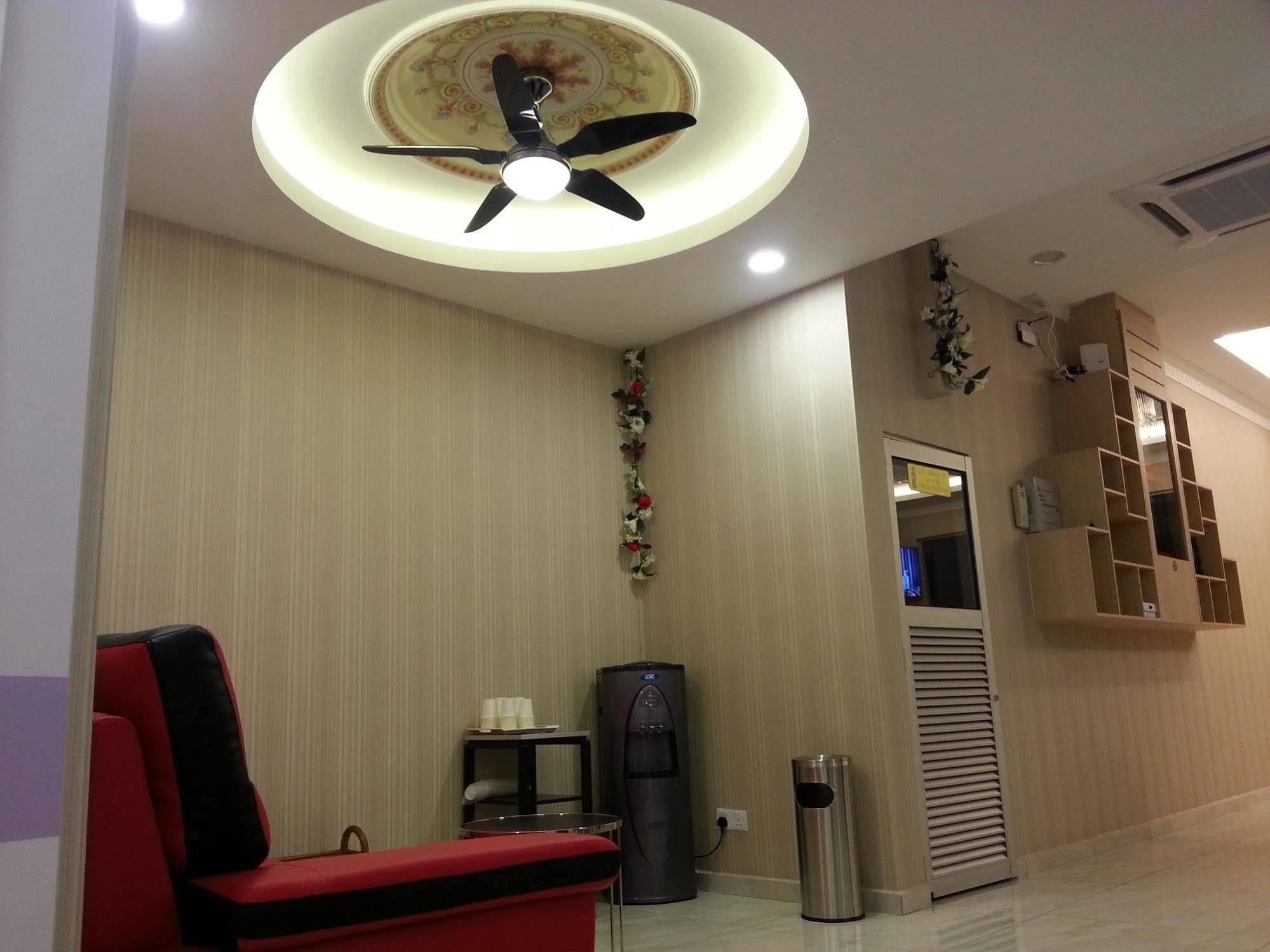 Palazzo Hotel Kulai Εξωτερικό φωτογραφία